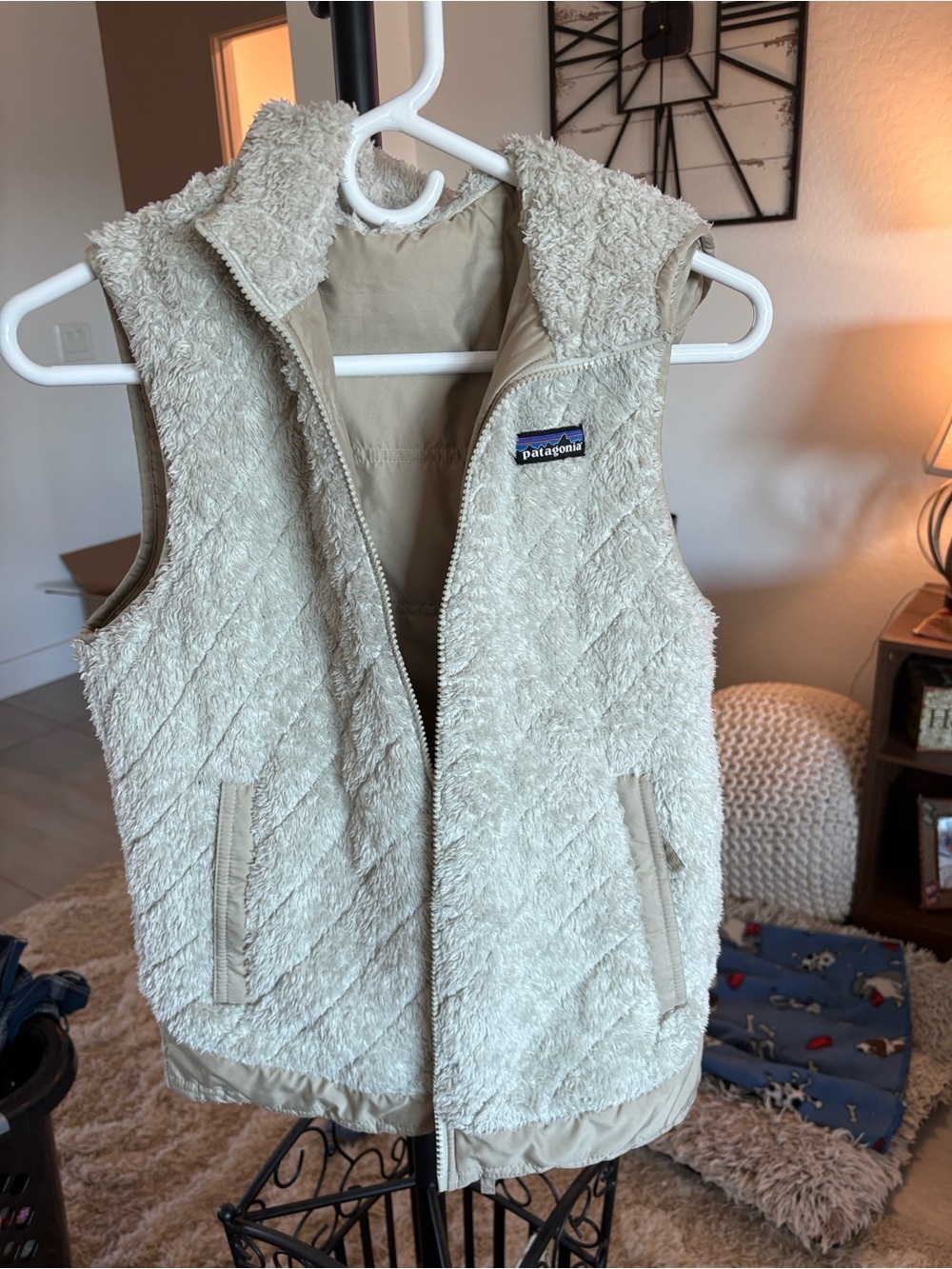 Patagonia Cream Sherpa Fleece Vest - Soft Neutral Layer